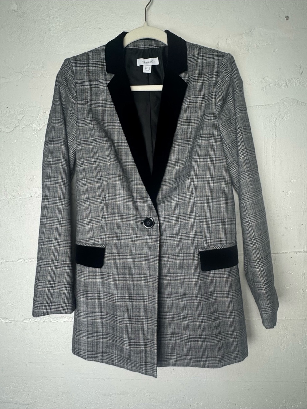 Primark Women’s Plaid Grey Blazer with Velvet Black Trim Jacket Suit Career 6